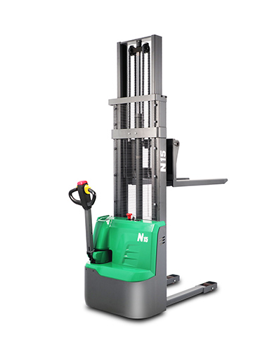 半電動叉車在坡道能用嗎